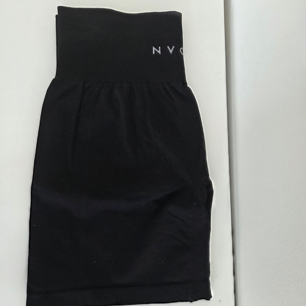 NVGTN Black Seamless Shorts